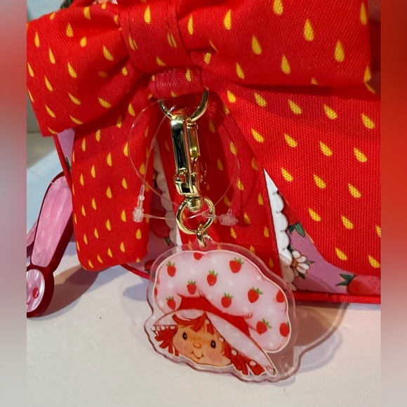 Whatever! Makes You Happy Strawberry Shortcake Mini Duffle CrossBody Bag BNWT - Picture 9 of 11